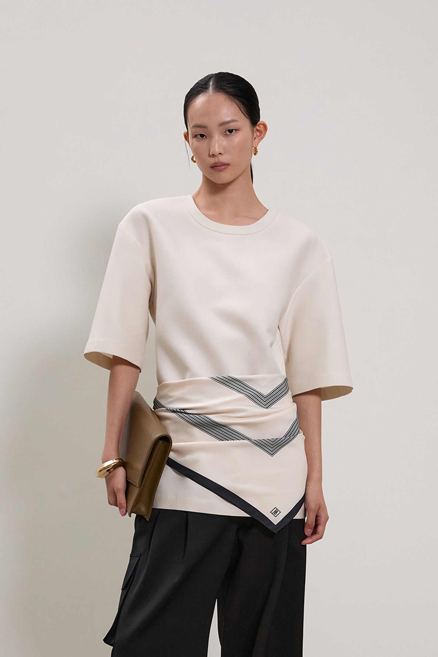 [BLOSSOM H COMPANY 2025AW] NAEL SILK HALF-SLEEVE SHIRT