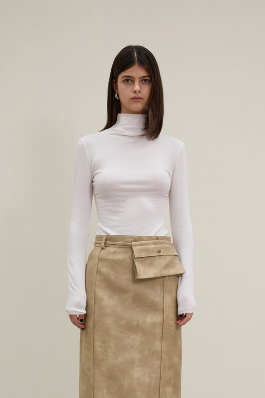 【BLOSSOM H COMPANY 2025AW】TIEN TURTLE-NECK T-SHIRT