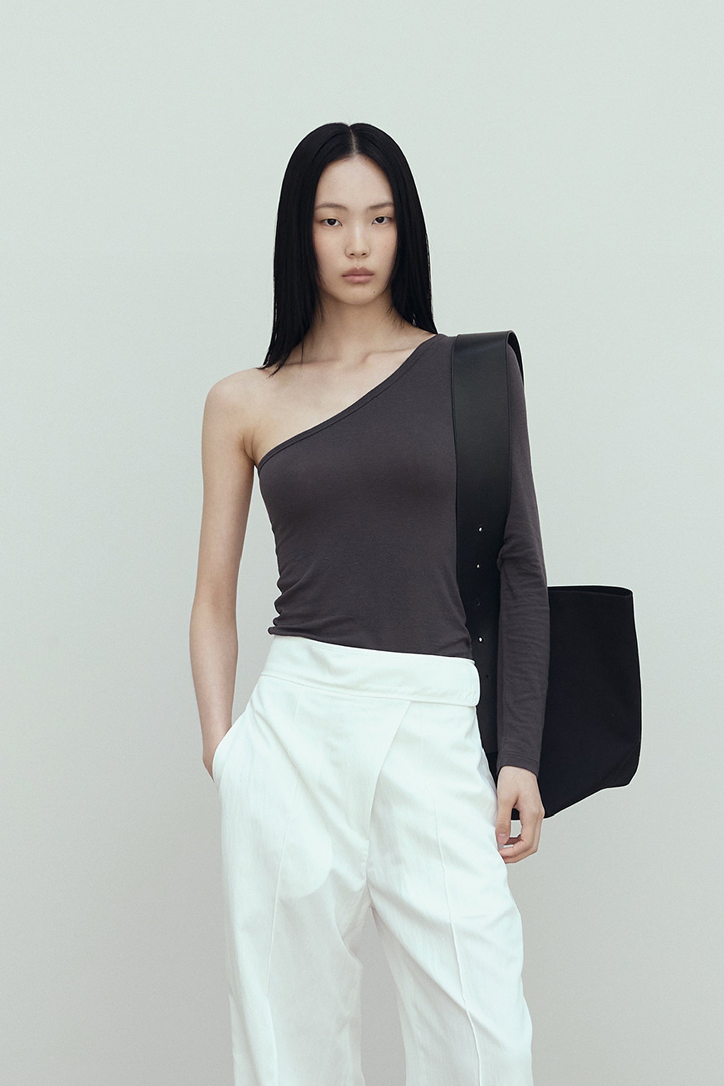[BLOSSOM H COMPANY 2025SS] LIA ONE-SHOULDER T-SHIRT