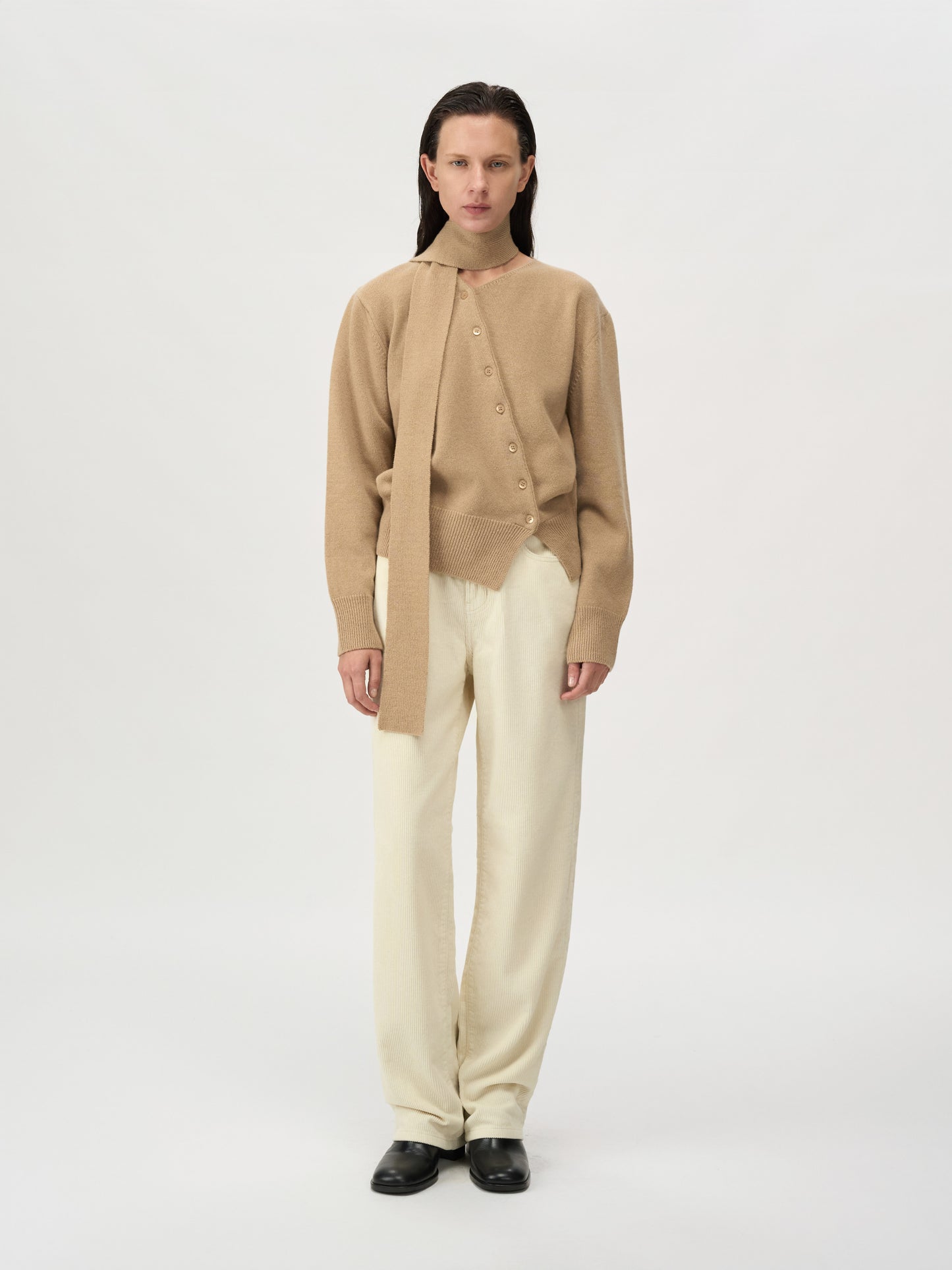 ウール100ニットとスカーフのセット｜MAGJAY 韓国ブランドのミニマルコーデ
