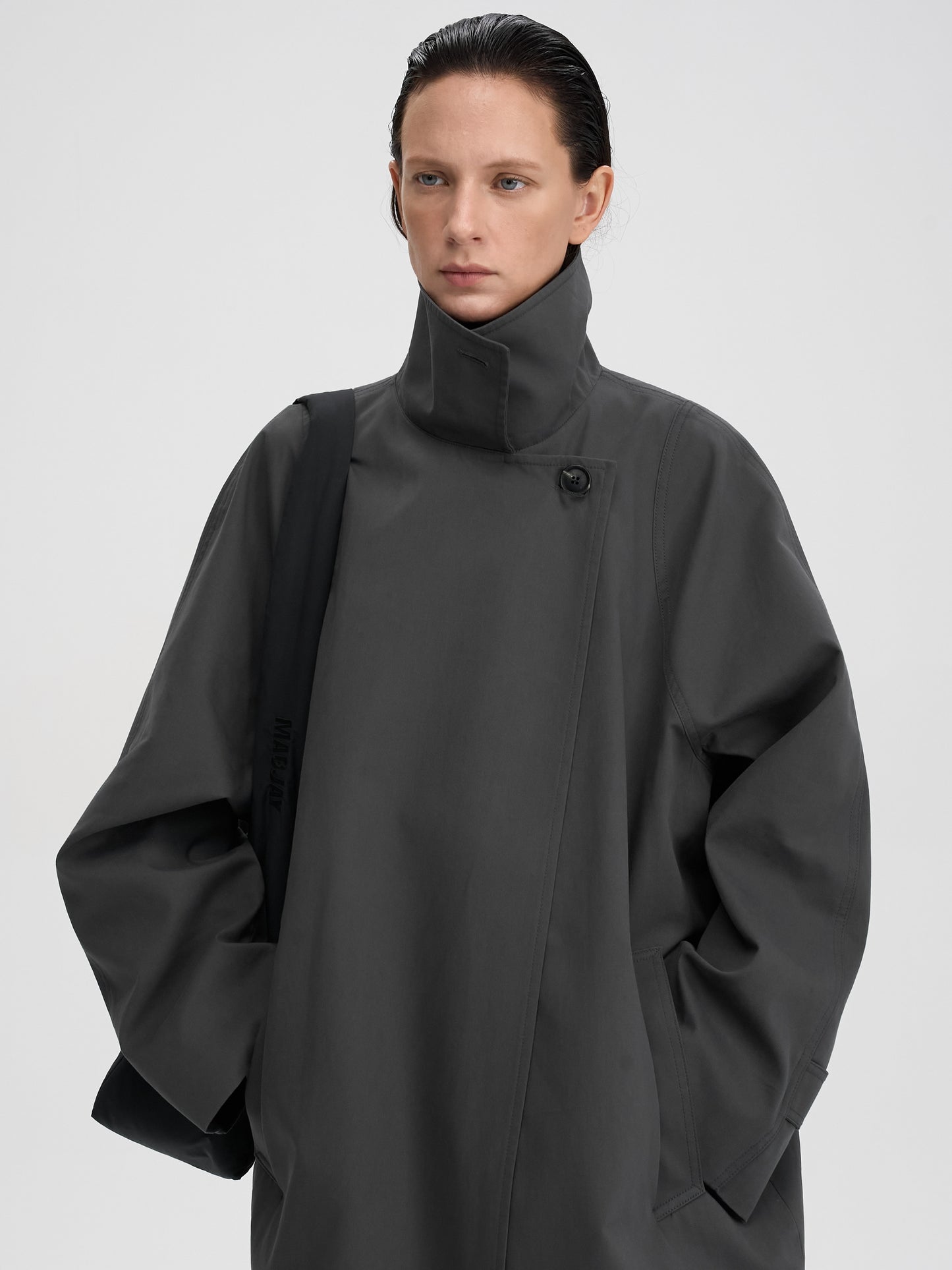 【MAGJAY 2025AW】High-neck Cocoon trench coat