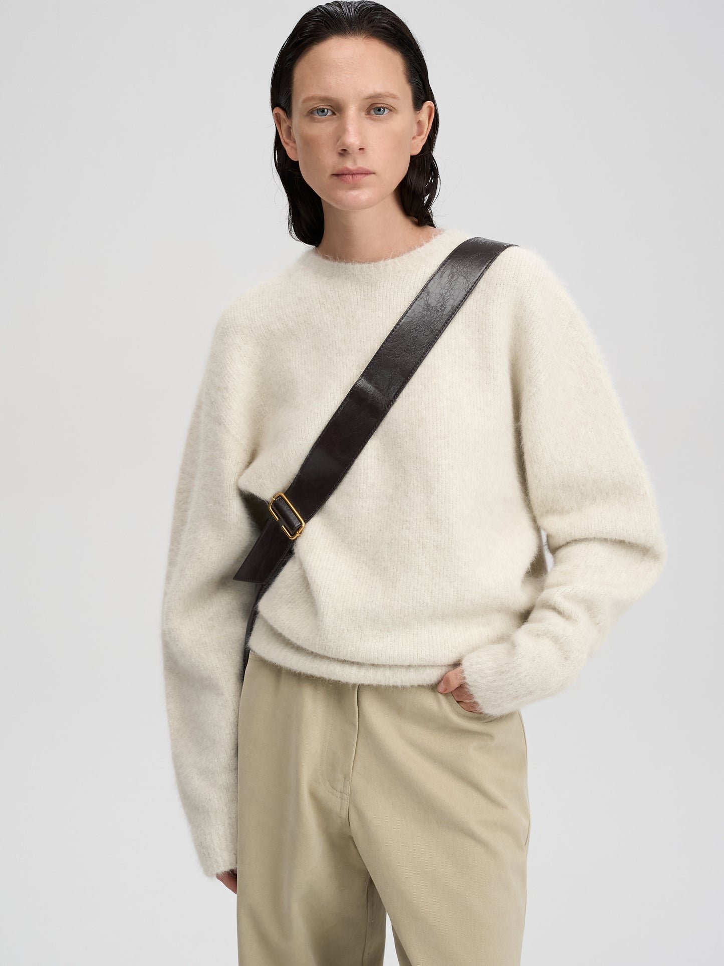 【MAGJAY 2025AW】Fox Hairley Round Knitwear