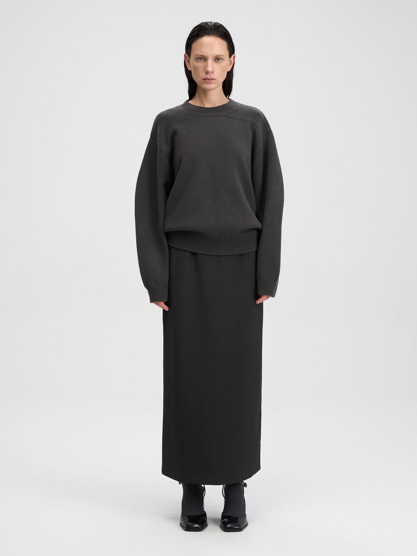 【MAGJAY 2025AW】Wool Curved Sleeve Knitwear