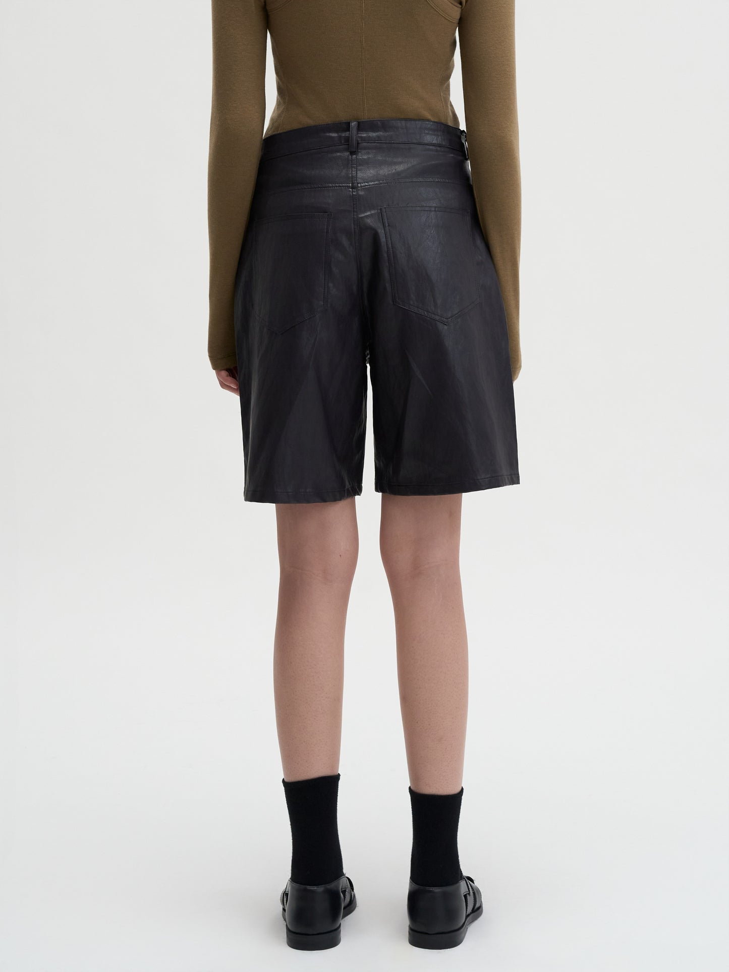【MAGJAY 2025AW】Fake Leather Half Pants - Dark Brown