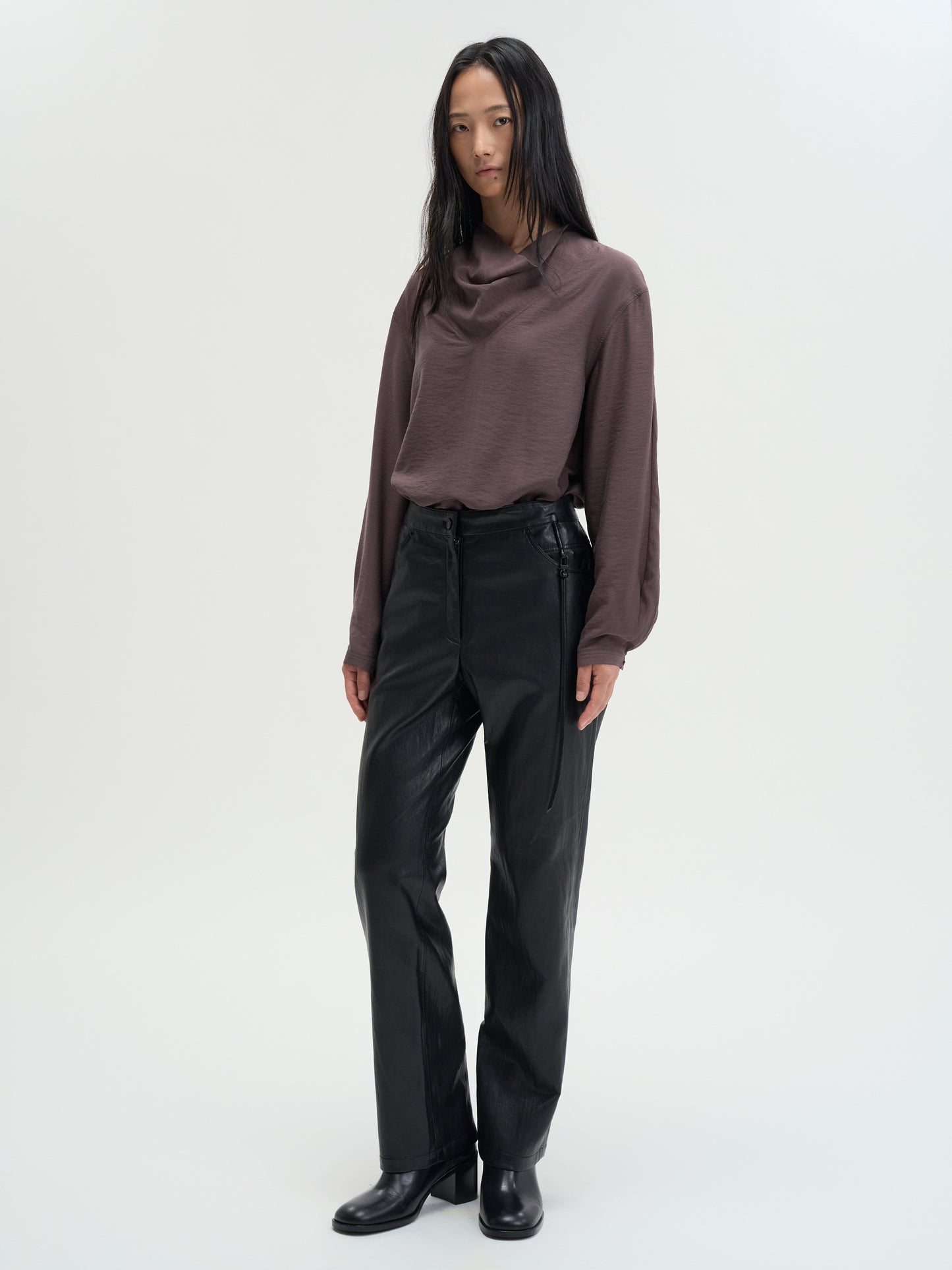 【MAGJAY 2025AW】Leather Straight Pants - Black