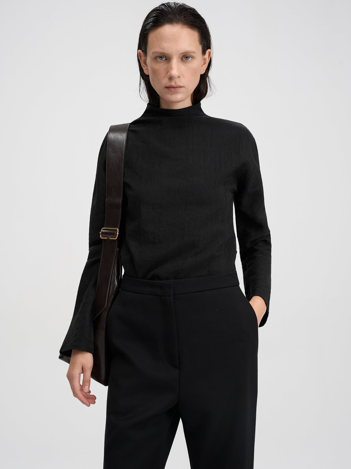 【MAGJAY 2025AW】Krinkled Half Neck Blouse