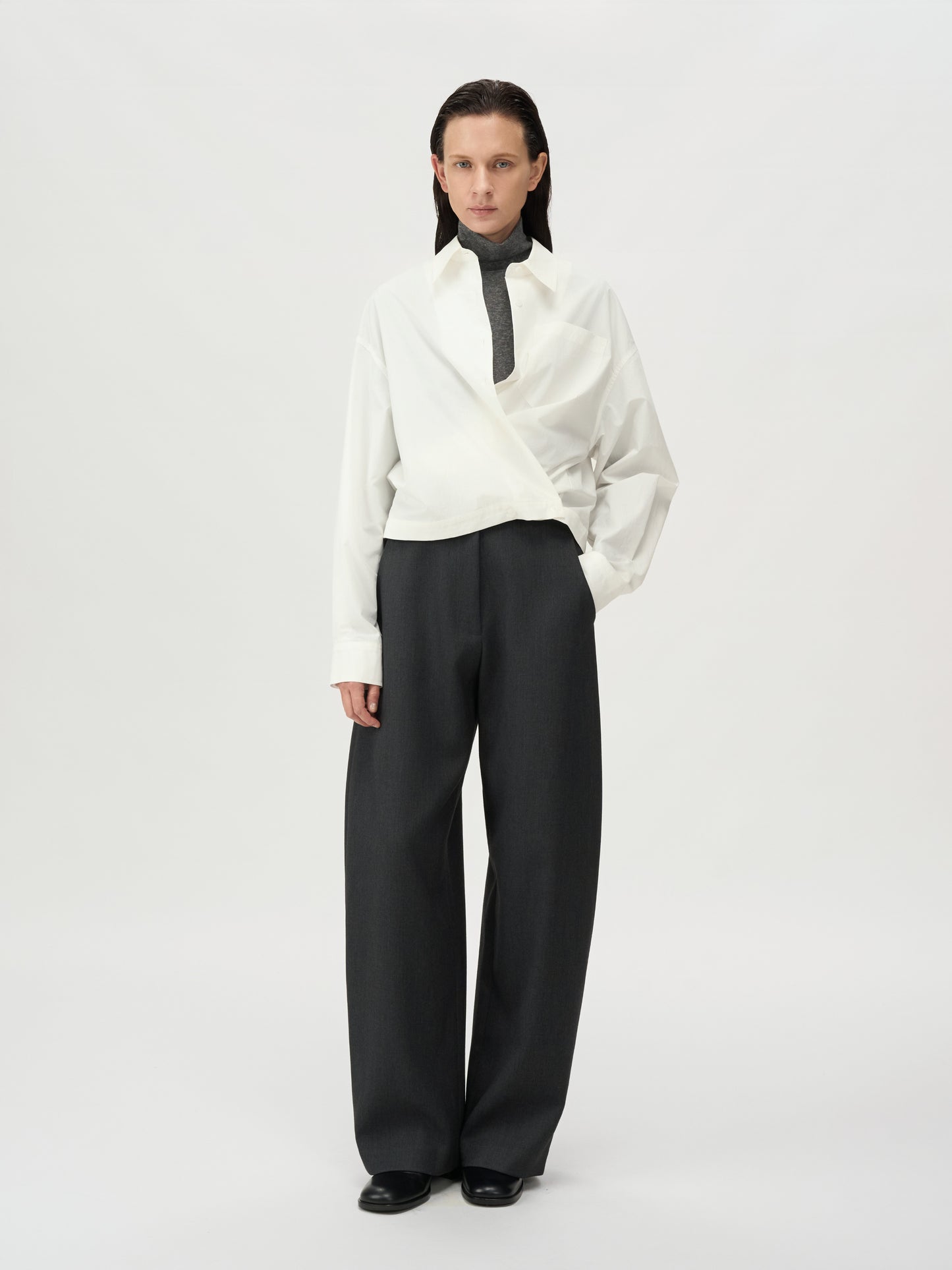 【MAGJAY 2025AW】Uno Soft Twisted Crop Shirt