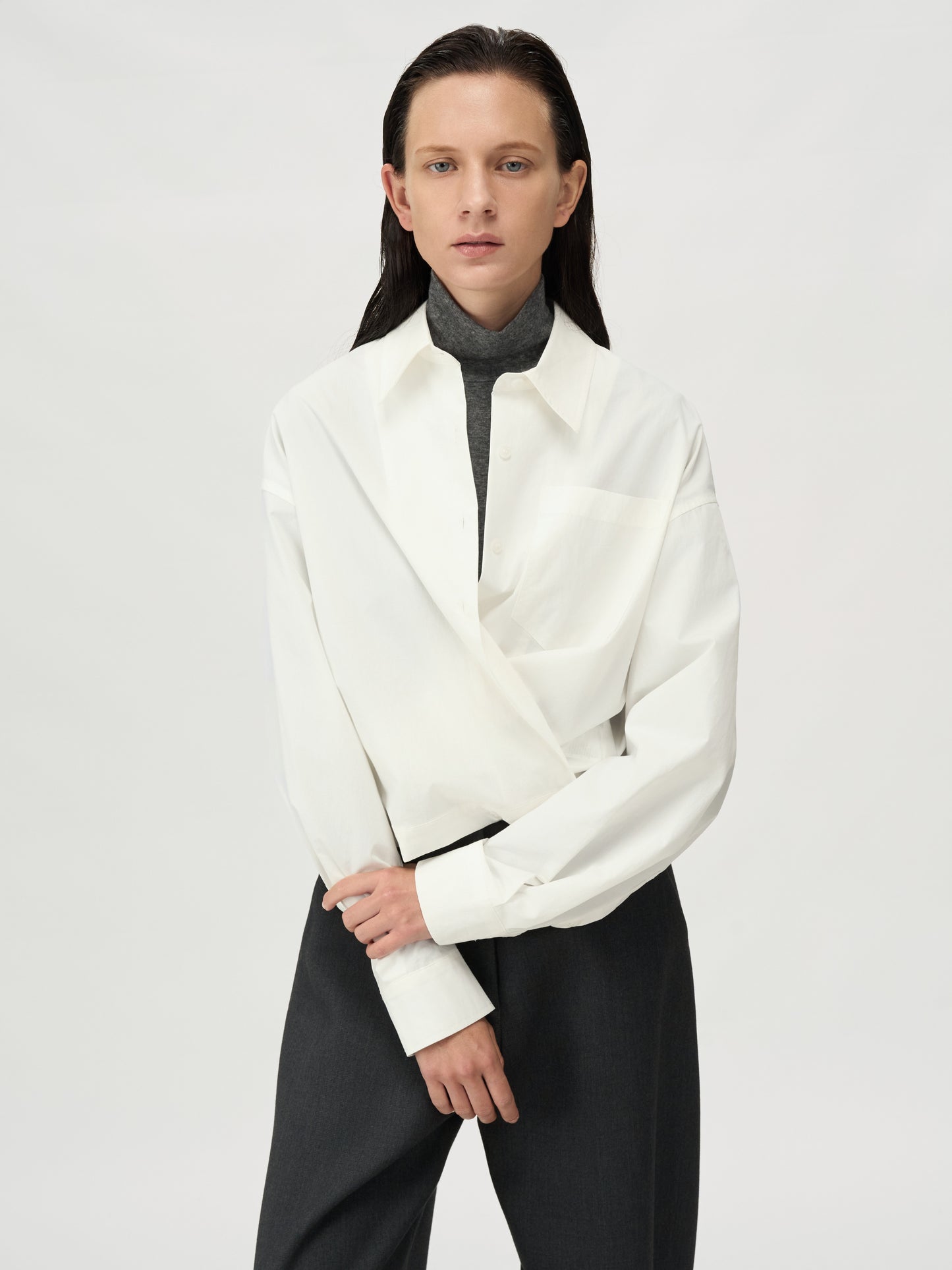 【MAGJAY 2025AW】Uno Soft Twisted Crop Shirt