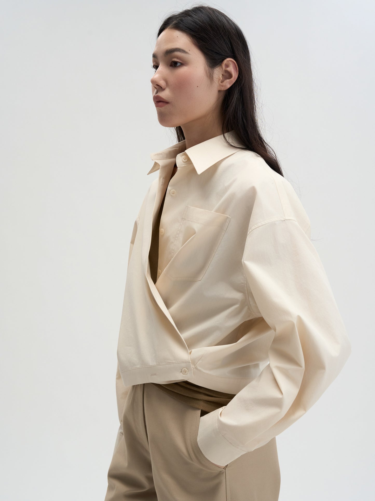 【MAGJAY 2025AW】Uno Soft Twisted Crop Shirt