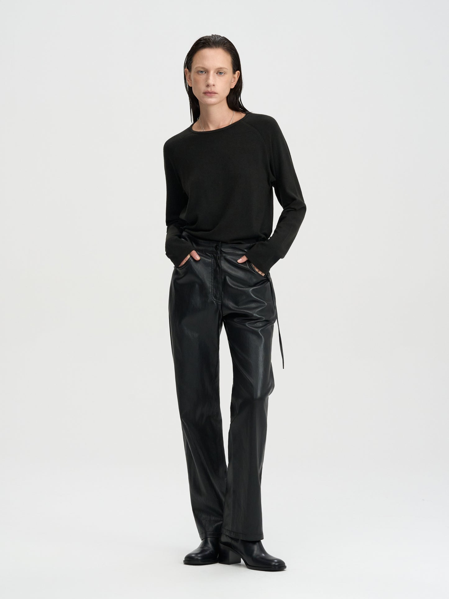 【MAGJAY 2025AW】Soft Binding Raglan T-Shirt - Black