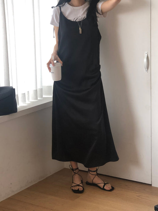 【REPELLER 2025SS】Satin Pleated Dress