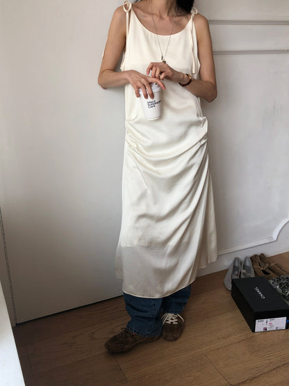【REPELLER 2025SS】Satin Pleated Dress